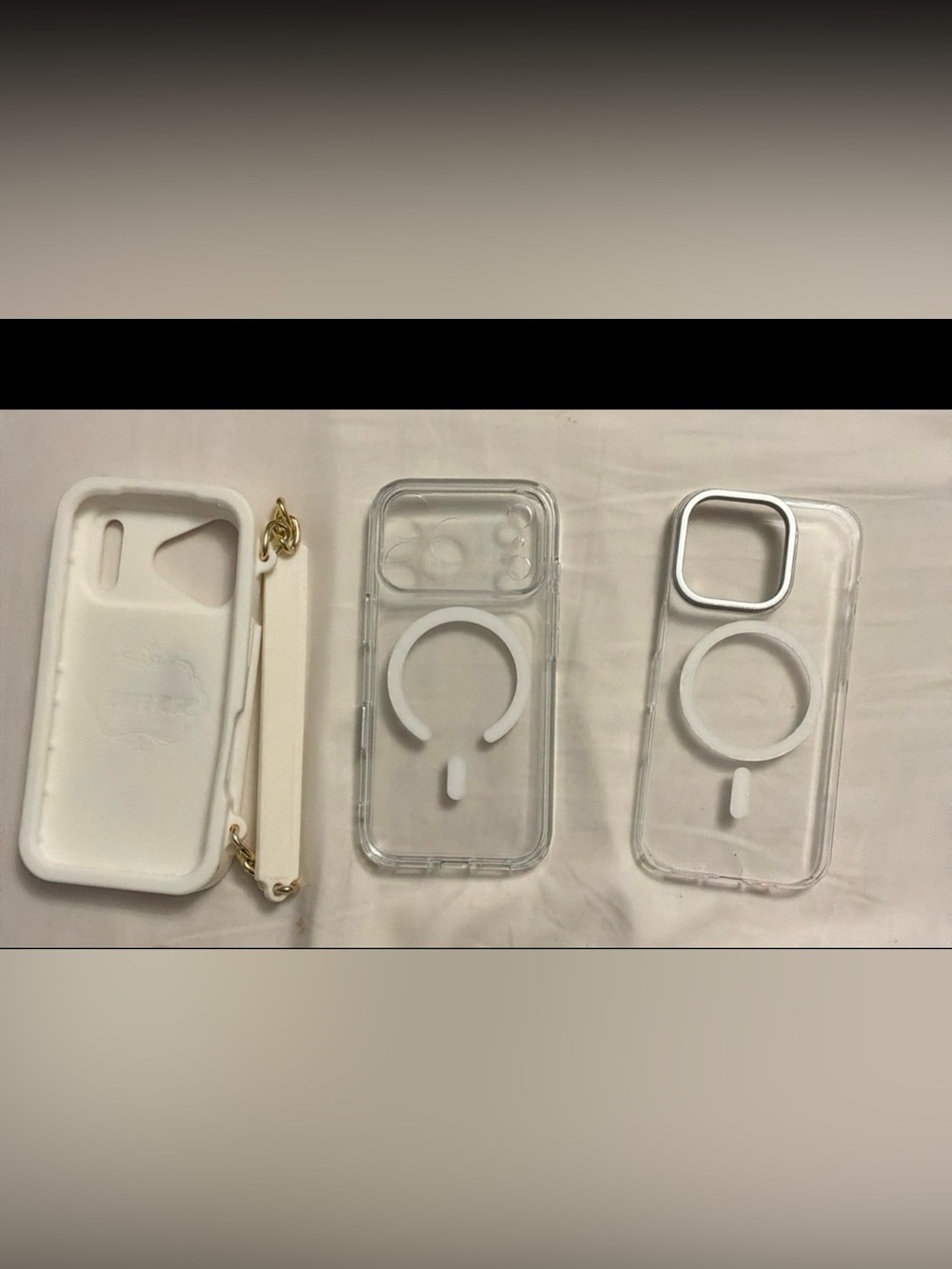 Lot o 3 Phone Cases with clear Mag safe. Good condition.